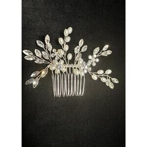 Handcrafted Crystal Pearl Hair Comb (Bridal, crown, wedding)
